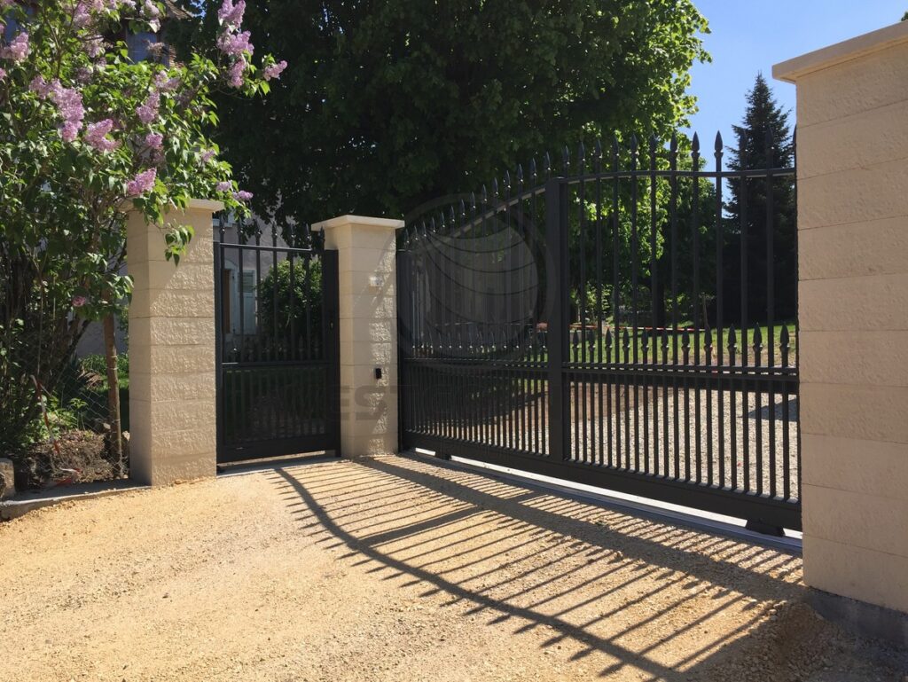 metal fences and gates